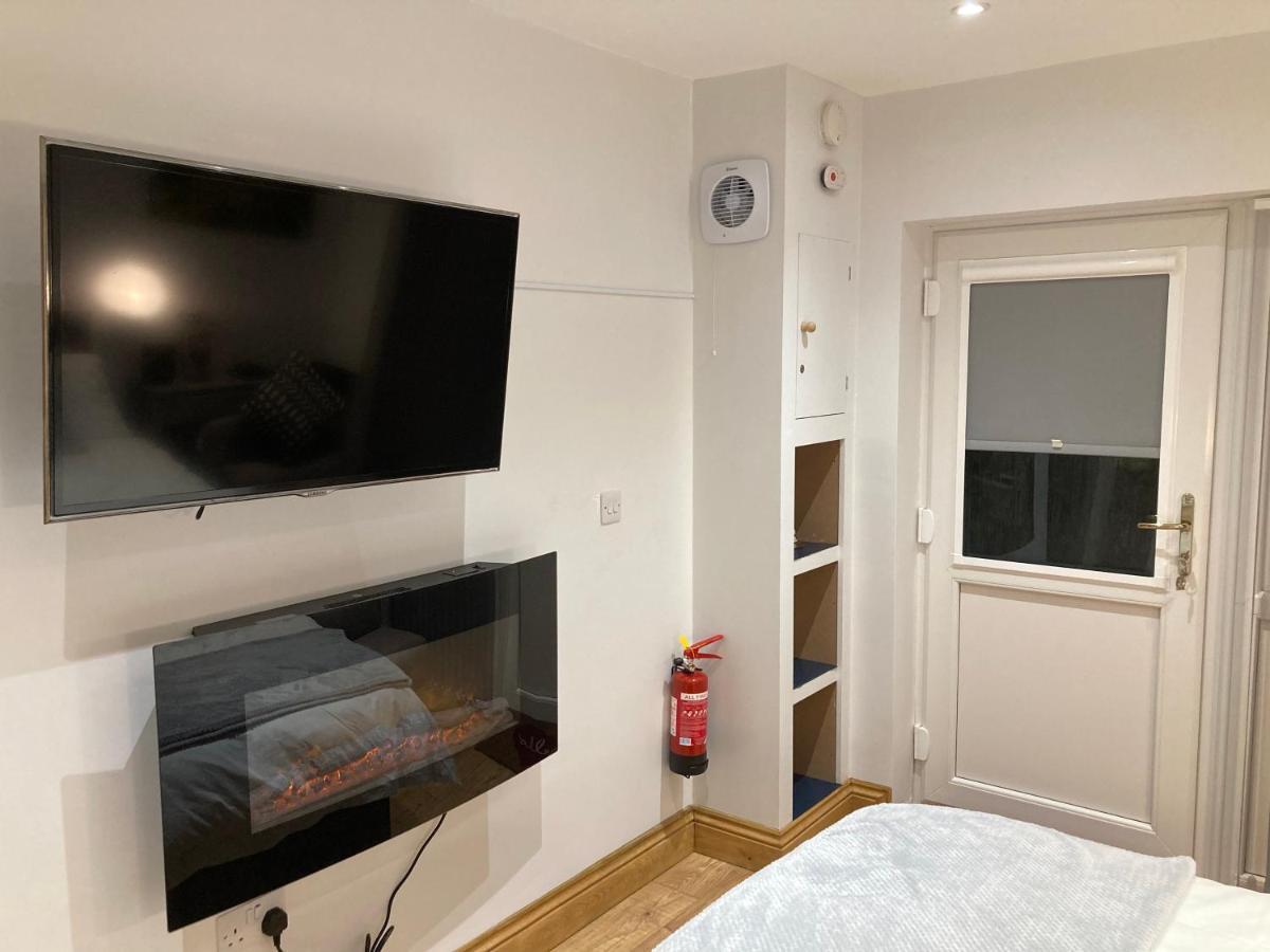 Beautiful 1-bed In